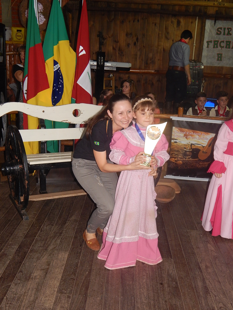 FESTIVAL ESTUDANTIL DA MÚSICA E POESIA GAÚCHA "ORGULHO DO MEU PAGO"