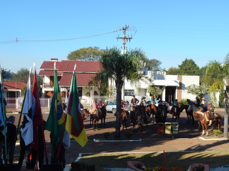 1ªTRILHA DA INTEGRAÇÃO JESUÍTICA-GUARANI E 8ª CAVALGADA NHEÇUANA 