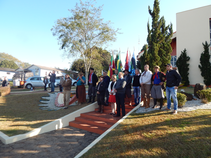 1ªTRILHA DA INTEGRAÇÃO JESUÍTICA-GUARANI E 8ª CAVALGADA NHEÇUANA 