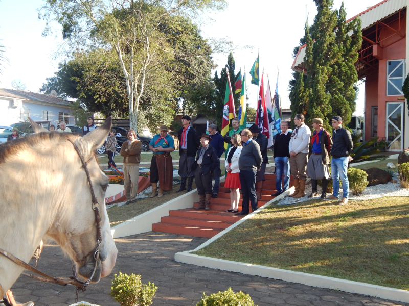 1ªTRILHA DA INTEGRAÇÃO JESUÍTICA-GUARANI E 8ª CAVALGADA NHEÇUANA 