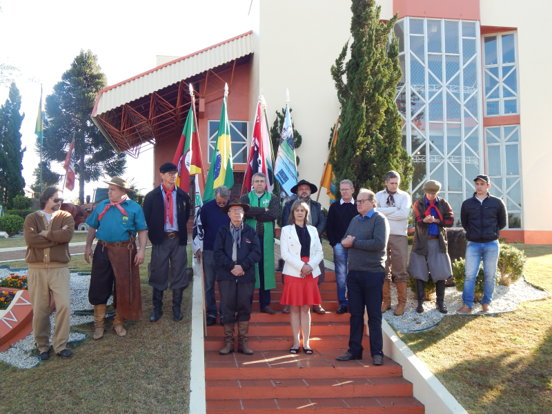 1ªTRILHA DA INTEGRAÇÃO JESUÍTICA-GUARANI E 8ª CAVALGADA NHEÇUANA 
