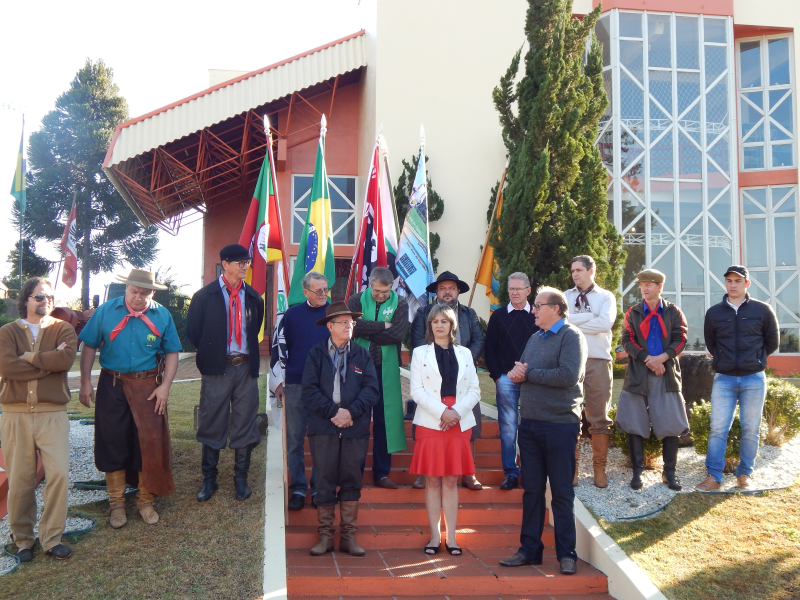 1ªTRILHA DA INTEGRAÇÃO JESUÍTICA-GUARANI E 8ª CAVALGADA NHEÇUANA 