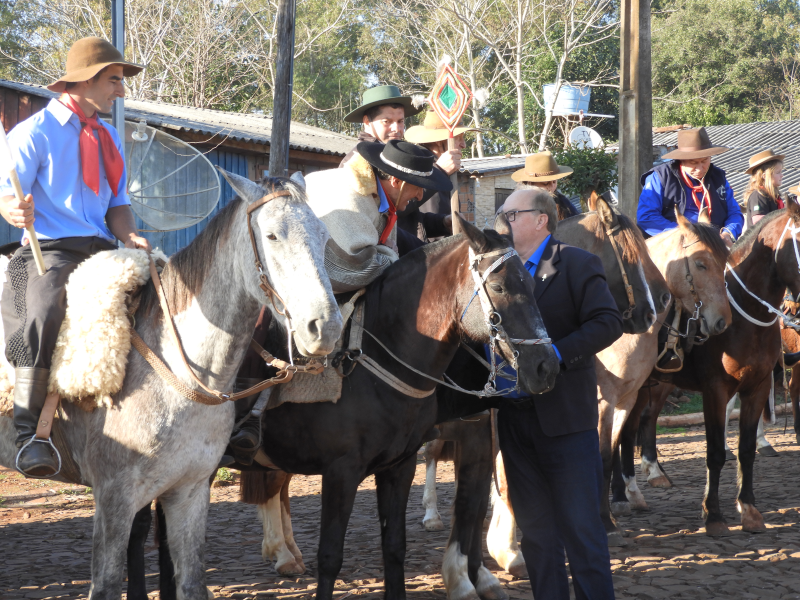 2° TRILHA DA INTEGRAÇÃO JESUÍTICA-GUARANI E 9° CAVALGADA NHEÇUANA-GUARANI