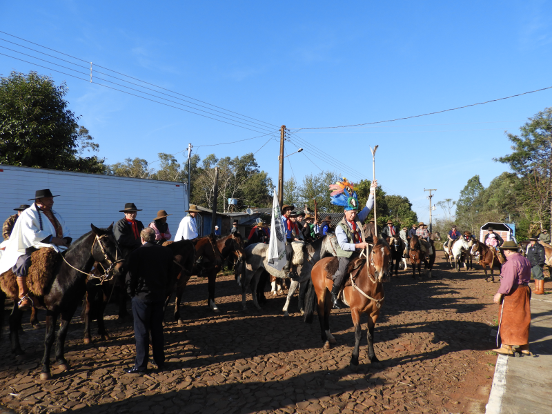 2° TRILHA DA INTEGRAÇÃO JESUÍTICA-GUARANI E 9° CAVALGADA NHEÇUANA-GUARANI