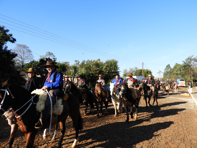 2° TRILHA DA INTEGRAÇÃO JESUÍTICA-GUARANI E 9° CAVALGADA NHEÇUANA-GUARANI