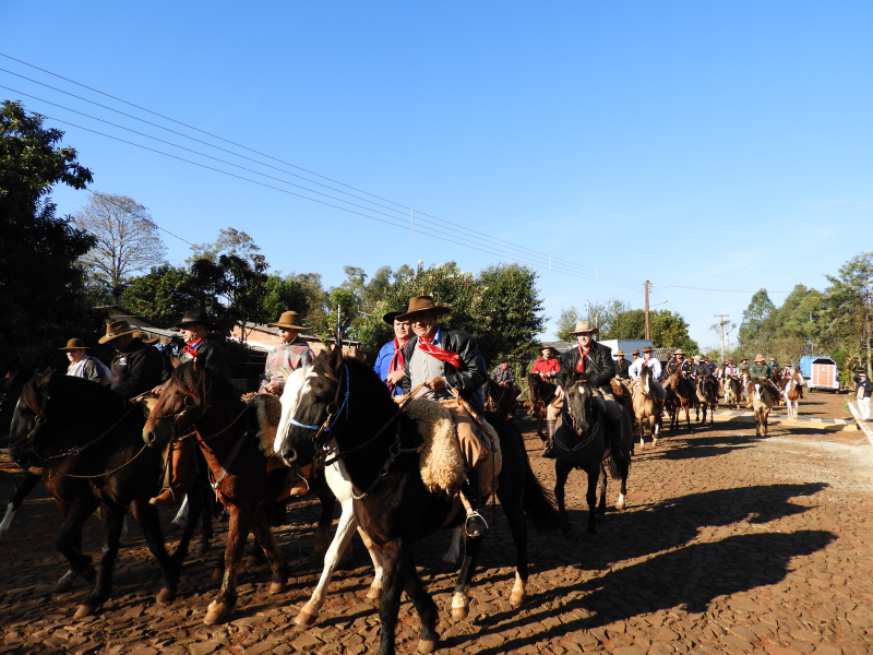 2° TRILHA DA INTEGRAÇÃO JESUÍTICA-GUARANI E 9° CAVALGADA NHEÇUANA-GUARANI