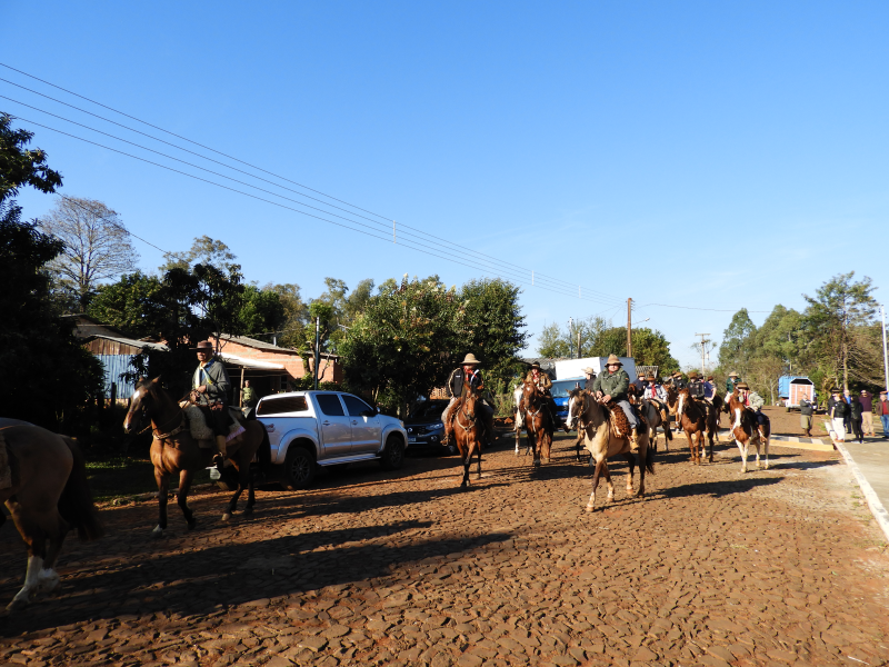 2° TRILHA DA INTEGRAÇÃO JESUÍTICA-GUARANI E 9° CAVALGADA NHEÇUANA-GUARANI