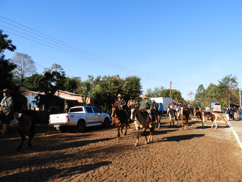 2° TRILHA DA INTEGRAÇÃO JESUÍTICA-GUARANI E 9° CAVALGADA NHEÇUANA-GUARANI