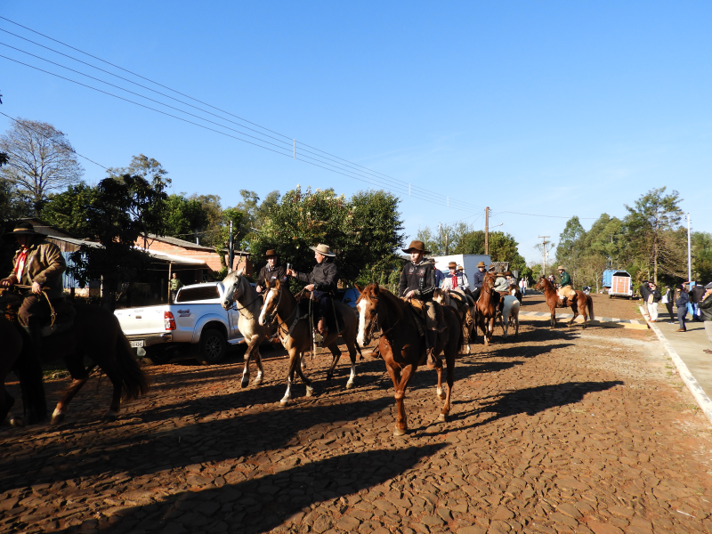 2° TRILHA DA INTEGRAÇÃO JESUÍTICA-GUARANI E 9° CAVALGADA NHEÇUANA-GUARANI