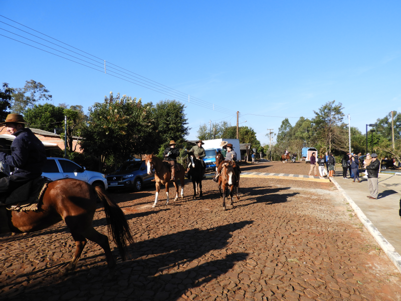 2° TRILHA DA INTEGRAÇÃO JESUÍTICA-GUARANI E 9° CAVALGADA NHEÇUANA-GUARANI