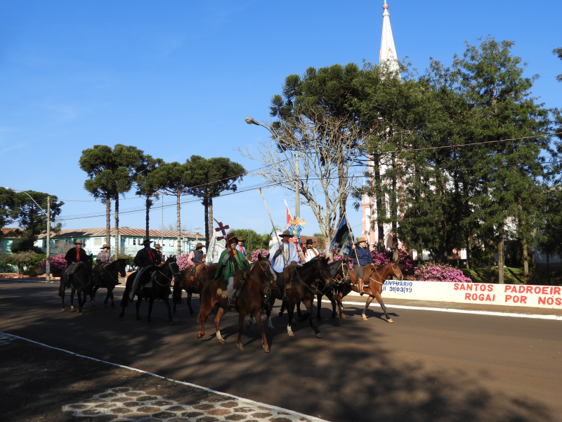 2° TRILHA DA INTEGRAÇÃO JESUÍTICA-GUARANI E 9° CAVALGADA NHEÇUANA-GUARANI