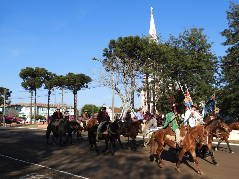 2° TRILHA DA INTEGRAÇÃO JESUÍTICA-GUARANI E 9° CAVALGADA NHEÇUANA-GUARANI