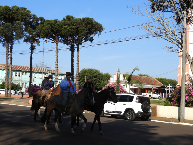 2° TRILHA DA INTEGRAÇÃO JESUÍTICA-GUARANI E 9° CAVALGADA NHEÇUANA-GUARANI