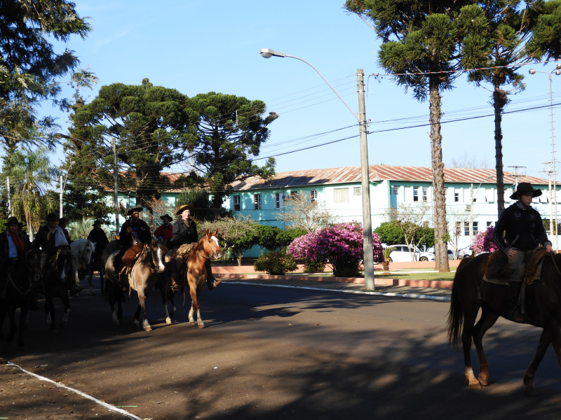 2° TRILHA DA INTEGRAÇÃO JESUÍTICA-GUARANI E 9° CAVALGADA NHEÇUANA-GUARANI