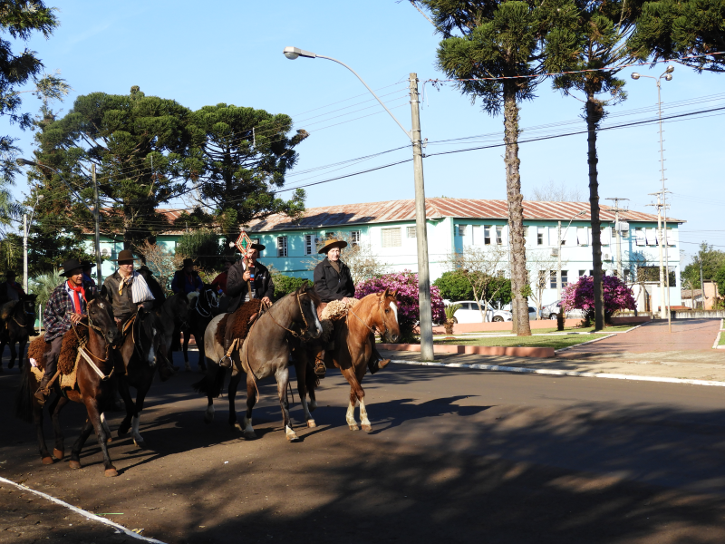 2° TRILHA DA INTEGRAÇÃO JESUÍTICA-GUARANI E 9° CAVALGADA NHEÇUANA-GUARANI
