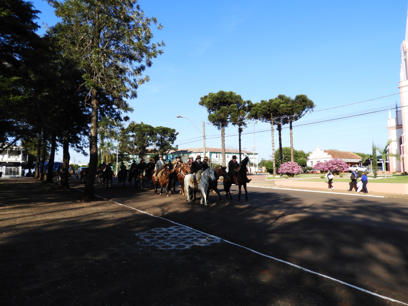 2° TRILHA DA INTEGRAÇÃO JESUÍTICA-GUARANI E 9° CAVALGADA NHEÇUANA-GUARANI
