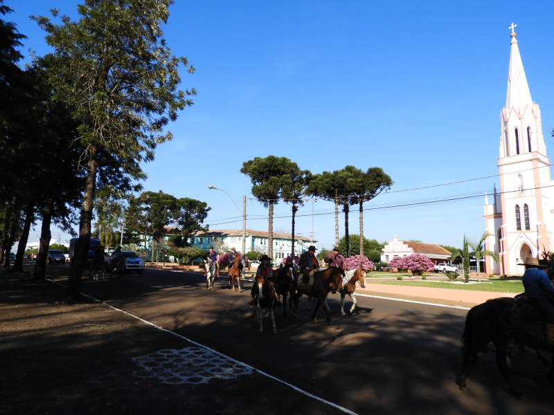 2° TRILHA DA INTEGRAÇÃO JESUÍTICA-GUARANI E 9° CAVALGADA NHEÇUANA-GUARANI