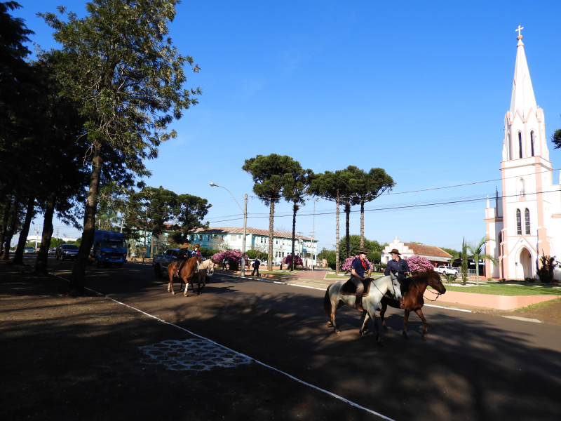 2° TRILHA DA INTEGRAÇÃO JESUÍTICA-GUARANI E 9° CAVALGADA NHEÇUANA-GUARANI