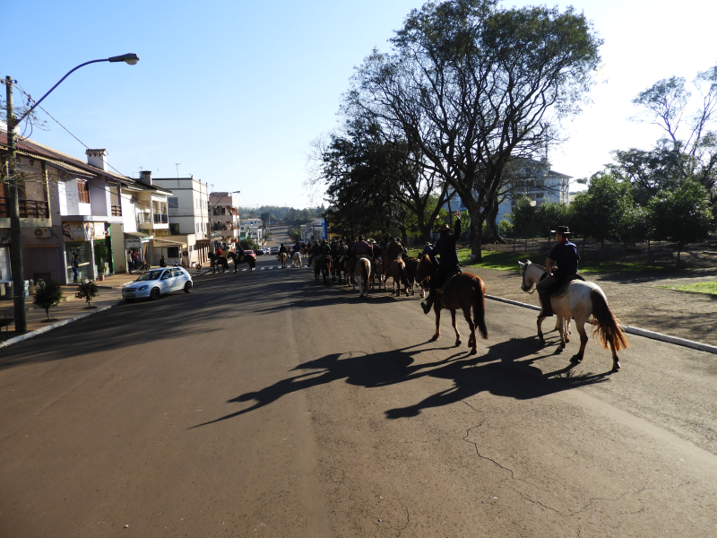 2° TRILHA DA INTEGRAÇÃO JESUÍTICA-GUARANI E 9° CAVALGADA NHEÇUANA-GUARANI