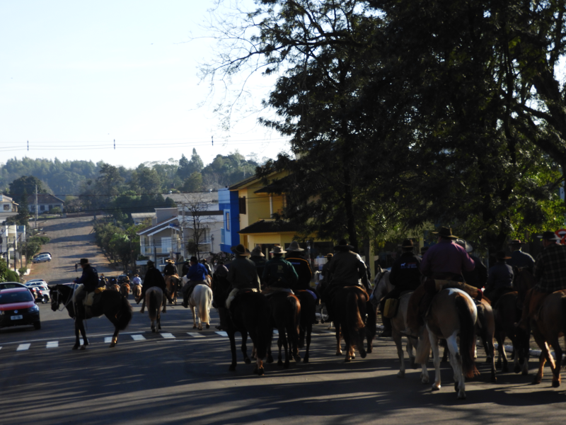 2° TRILHA DA INTEGRAÇÃO JESUÍTICA-GUARANI E 9° CAVALGADA NHEÇUANA-GUARANI