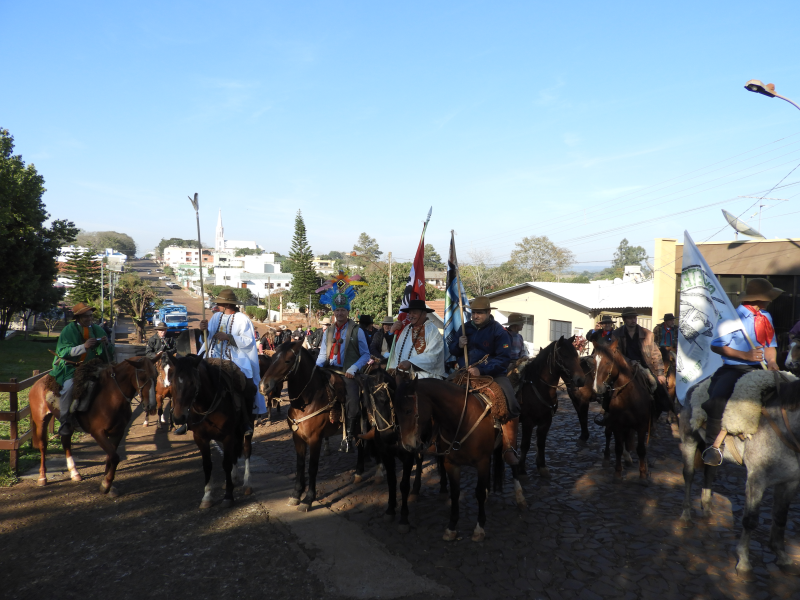 2° TRILHA DA INTEGRAÇÃO JESUÍTICA-GUARANI E 9° CAVALGADA NHEÇUANA-GUARANI