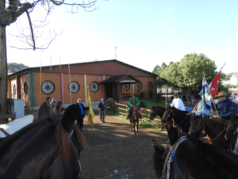 2° TRILHA DA INTEGRAÇÃO JESUÍTICA-GUARANI E 9° CAVALGADA NHEÇUANA-GUARANI