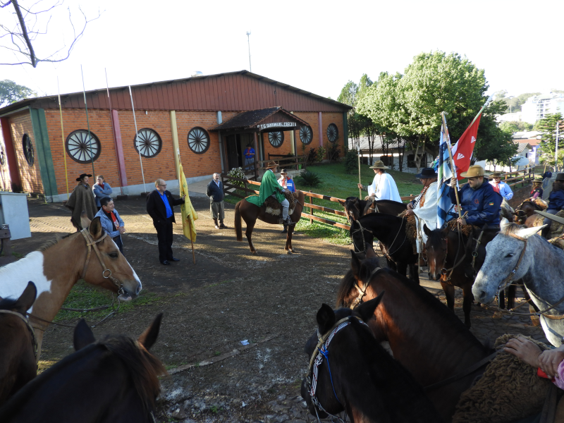 2° TRILHA DA INTEGRAÇÃO JESUÍTICA-GUARANI E 9° CAVALGADA NHEÇUANA-GUARANI