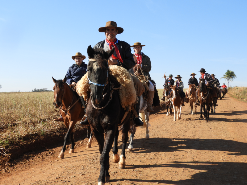  2° TRILHA DA INTEGRAÇÃO JESUÍTICA-GUARANI E 9° CAVALGADA NHEÇUANA-GUARANI
