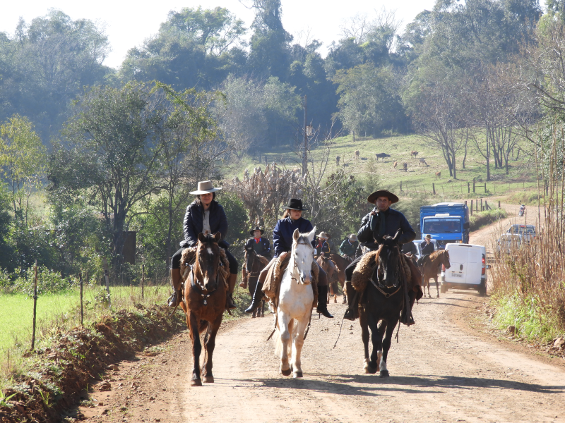  2° TRILHA DA INTEGRAÇÃO JESUÍTICA-GUARANI E 9° CAVALGADA NHEÇUANA-GUARANI