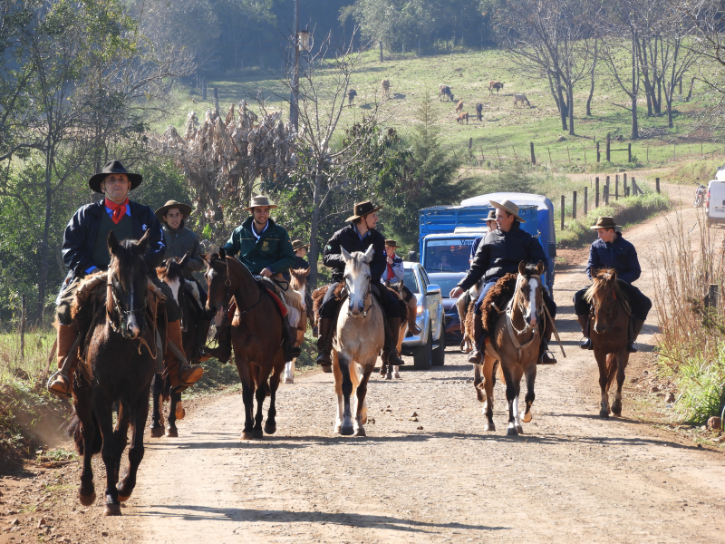  2° TRILHA DA INTEGRAÇÃO JESUÍTICA-GUARANI E 9° CAVALGADA NHEÇUANA-GUARANI