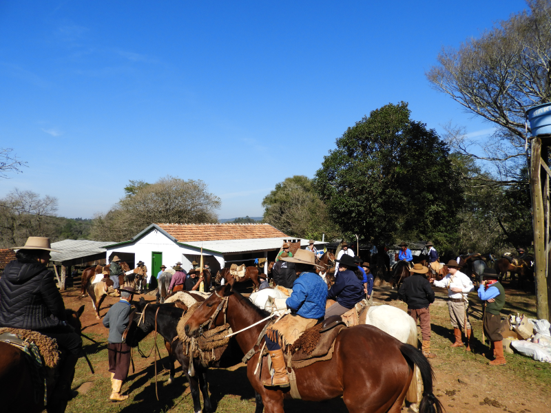 2° TRILHA DA INTEGRAÇÃO JESUÍTICA-GUARANI E 9° CAVALGADA NHEÇUANA-GUARANI