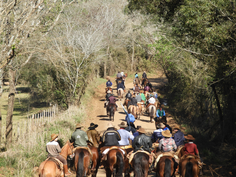 2° TRILHA DA INTEGRAÇÃO JESUÍTICA-GUARANI E 9° CAVALGADA NHEÇUANA-GUARANI