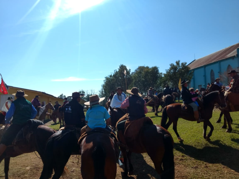 2° TRILHA DA INTEGRAÇÃO JESUÍTICA-GUARANI E 9° CAVALGADA NHEÇUANA-GUARANI