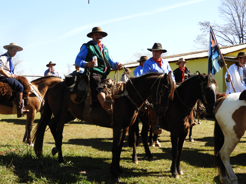 2° TRILHA DA INTEGRAÇÃO JESUÍTICA-GUARANI E 9° CAVALGADA NHEÇUANA-GUARANI