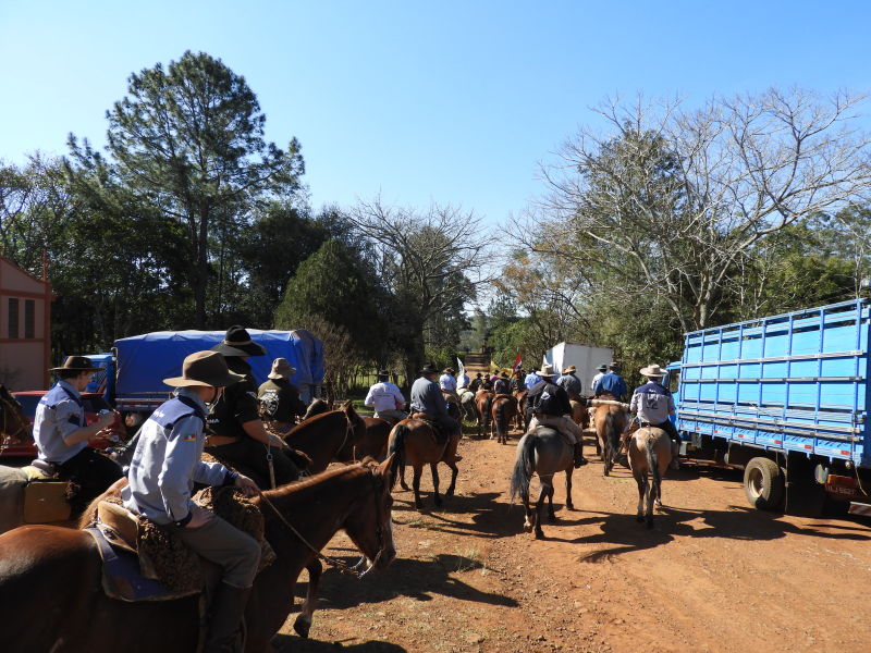2° TRILHA DA INTEGRAÇÃO JESUÍTICA-GUARANI E 9° CAVALGADA NHEÇUANA-GUARANI