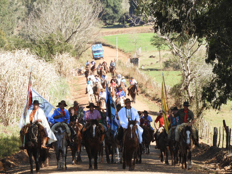 2° TRILHA DA INTEGRAÇÃO JESUÍTICA-GUARANI E 9° CAVALGADA NHEÇUANA-GUARANI