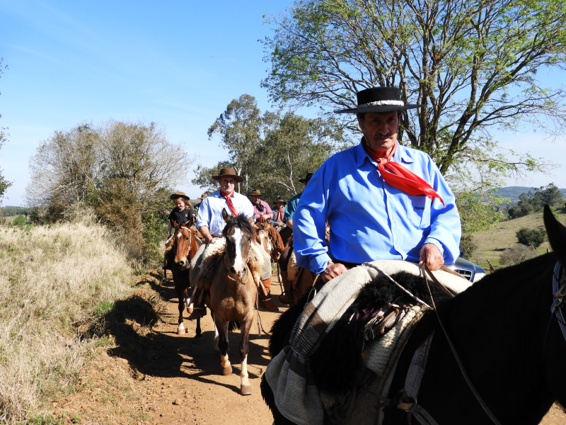 2° TRILHA DA INTEGRAÇÃO JESUÍTICA-GUARANI E 9° CAVALGADA NHEÇUANA-GUARANI