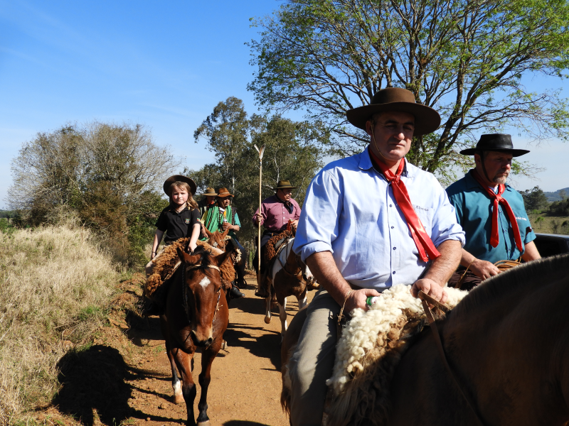 2° TRILHA DA INTEGRAÇÃO JESUÍTICA-GUARANI E 9° CAVALGADA NHEÇUANA-GUARANI