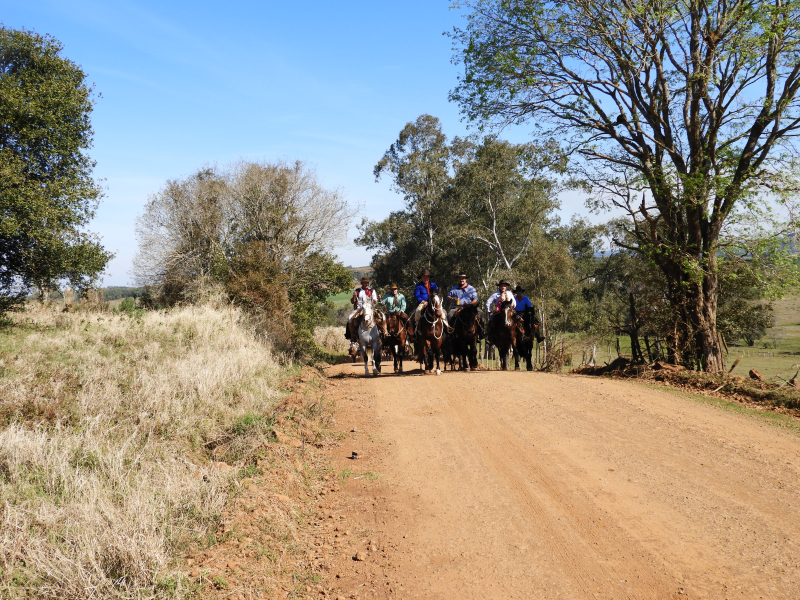 2° TRILHA DA INTEGRAÇÃO JESUÍTICA-GUARANI E 9° CAVALGADA NHEÇUANA-GUARANI