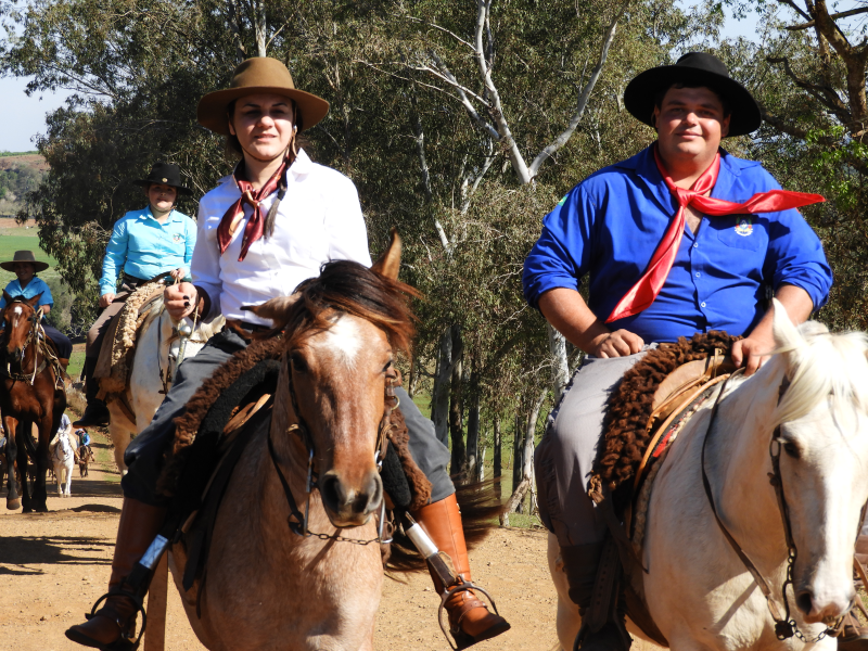 2° TRILHA DA INTEGRAÇÃO JESUÍTICA-GUARANI E 9° CAVALGADA NHEÇUANA-GUARANI
