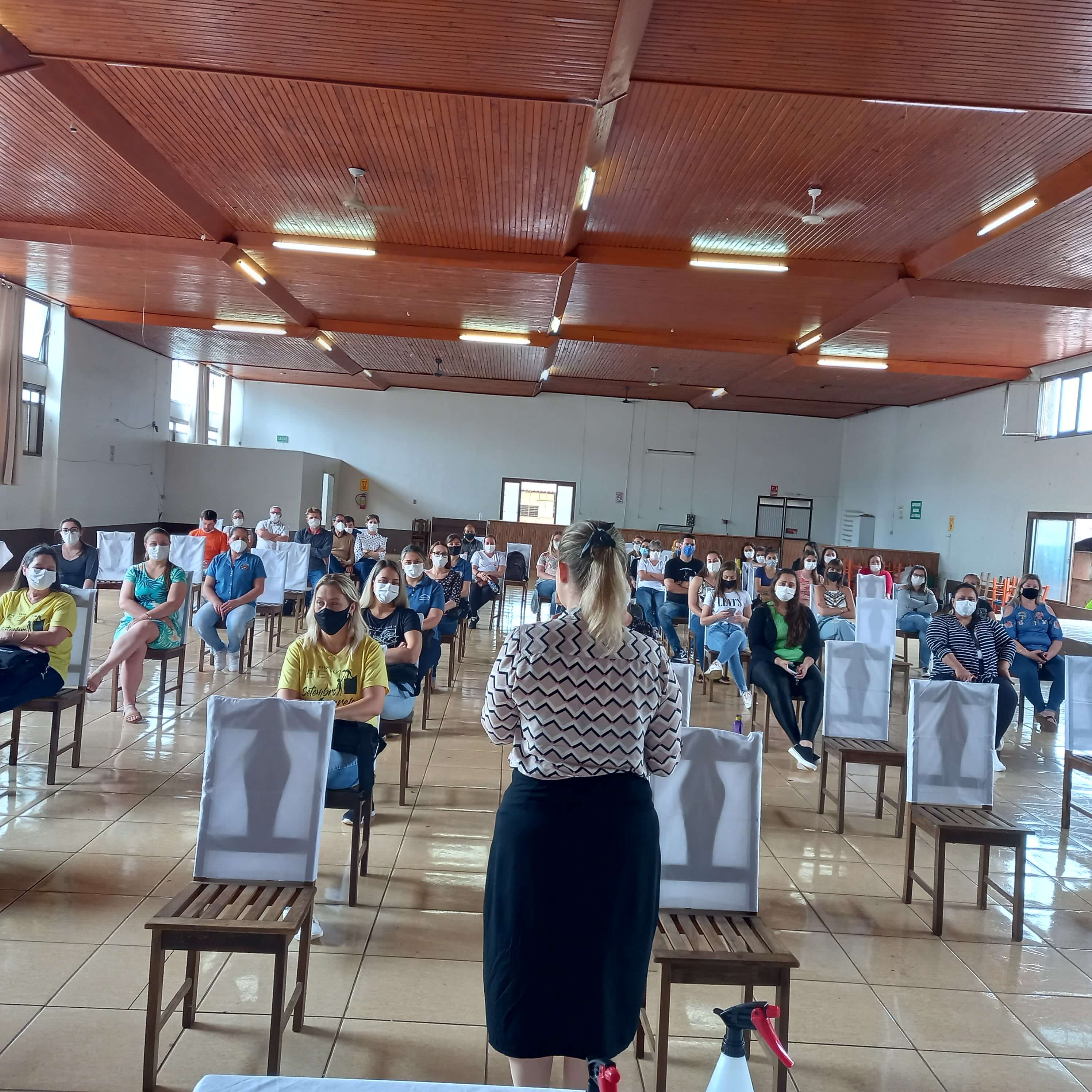 SETEMBRO AMARELO: CUIDANDO DE QUEM CUIDA
