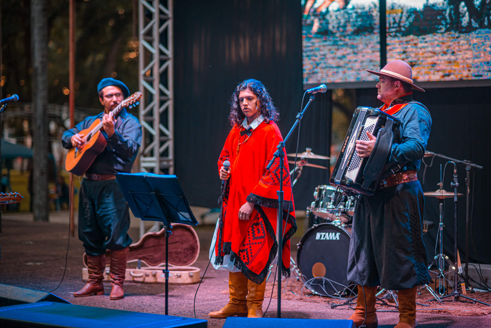ANIVERSÁRIO DE MUNICÍPIO