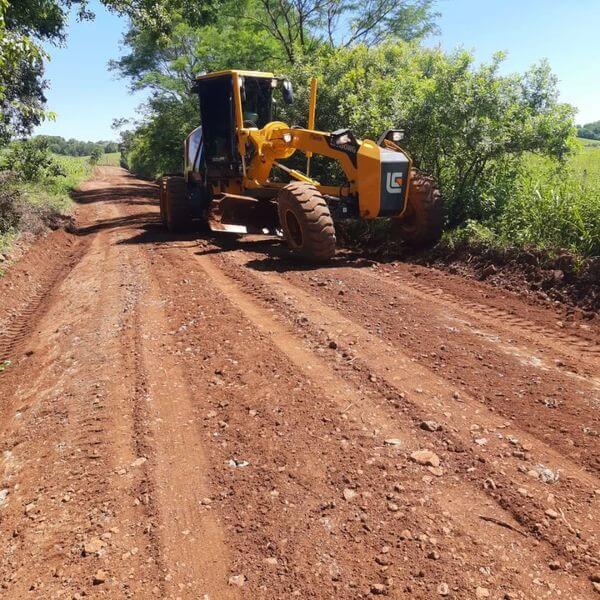 MUNICÍPIO SEGUE COM A RECUPERAÇÃO DE ESTRADAS NO INTERIOR