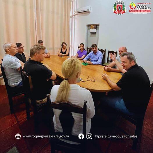 <p>ADMINISTRA&Ccedil;&Atilde;O MUNICIPAL APOIA INICIATIVA DA UFFS - CERRO LARGO PARA IMPLANTAR CURSO DE MEDICINA</p>