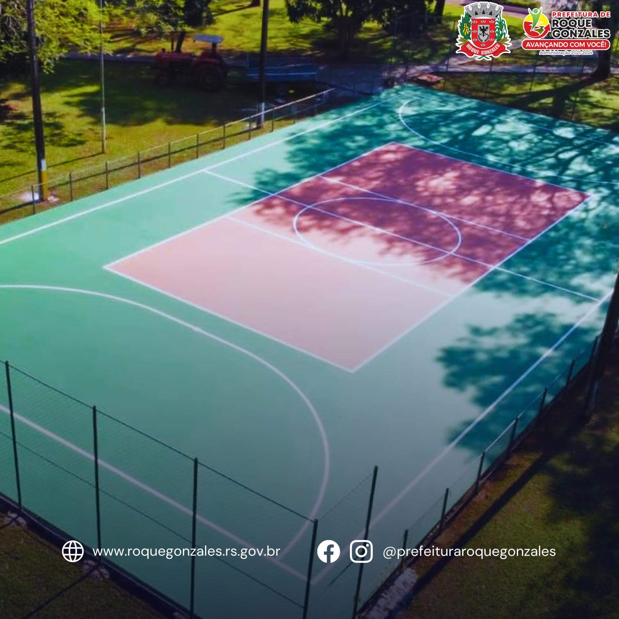 <p>REVITALIZA&Ccedil;&Atilde;O DA QUADRA DE ESPORTES NA PRA&Ccedil;A ADAIR VICENTE DE BRUM, ENTREGA NA PR&Oacute;XIMA SEXTA-FEIRA, &Agrave;S 15H</p>