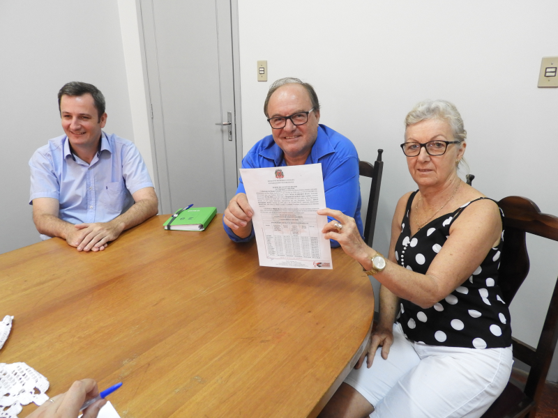 PREFEITO ASSINA TERMO DE CONVÊNIO COM HOSPITAL DE CARIDADE SANTO ANTÔNIO