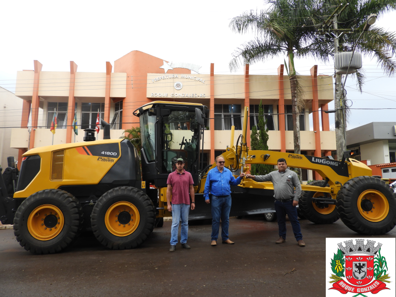 Prefeitura adquiriu Motoniveladora para o Município