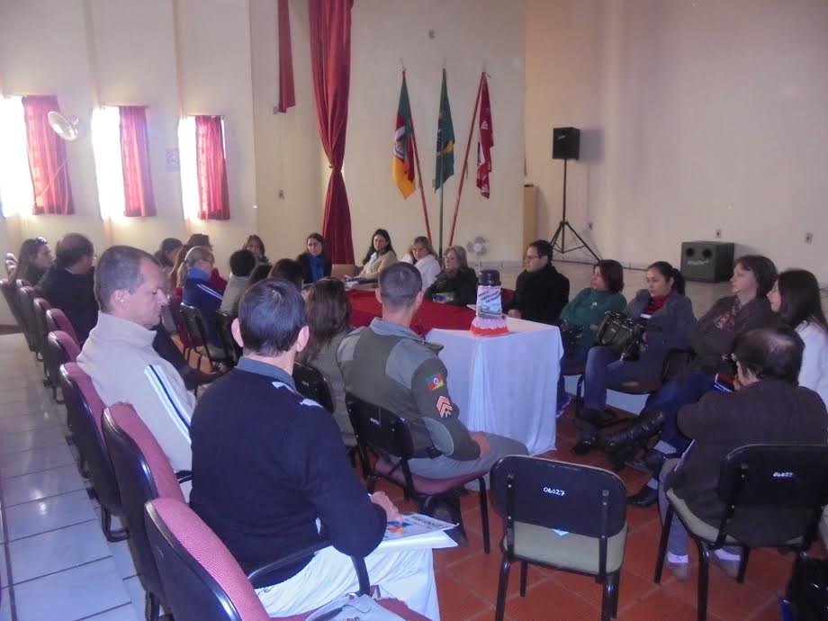 Reunião Rede de Apoio a Escola com o Promotor.