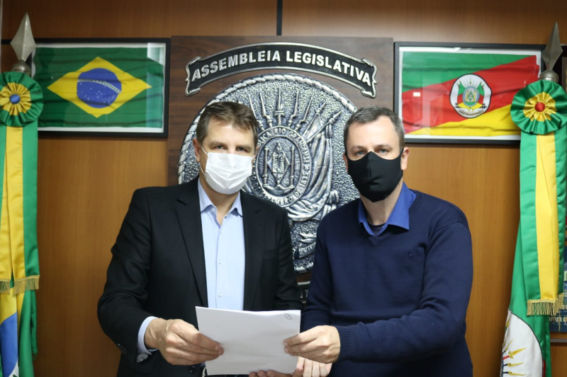 Prefeito cumpre agendas em Porto Alegre