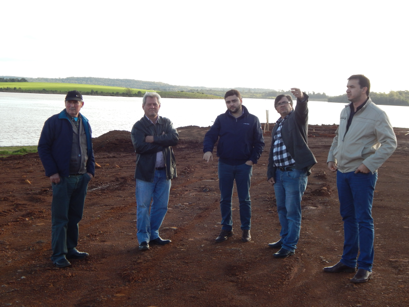 Deputado Gabriel visita Roque Gonzales